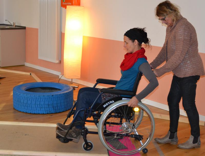 Auch 2016 &uuml;berzeugte die Mitmachausstellung &raquo;Haus der Sinne&laquo; mit Klassikern wie dem Rollstuhlparcours.