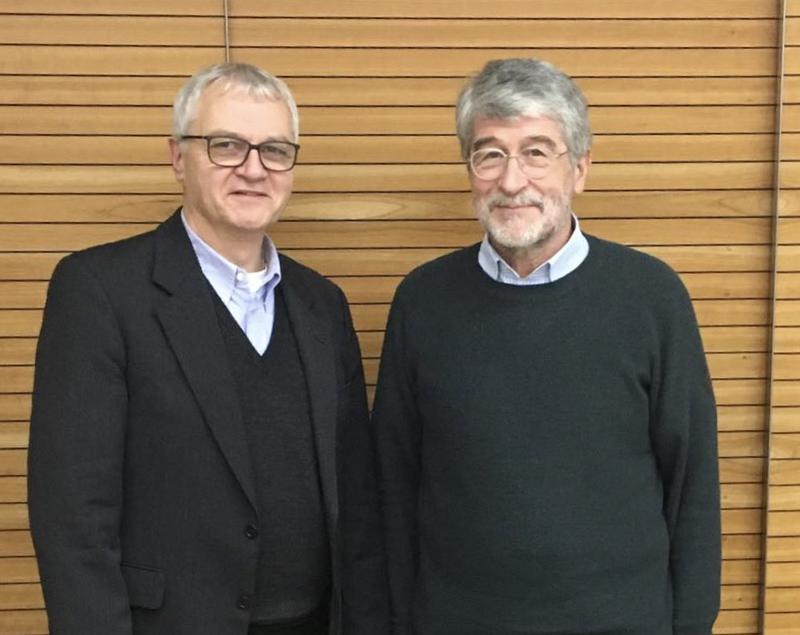 Prof. Dr. Ulrich Sarcinelli (r.) folgt als Vorsitzender des Freundeskreises der Universit&auml;t Landau auf Dr. Hans-J&uuml;rgen Blinn.