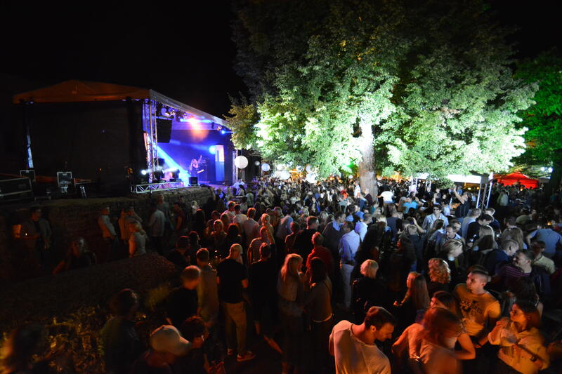 Am 26. August wird die Burg Landeck zur Partylocation. 