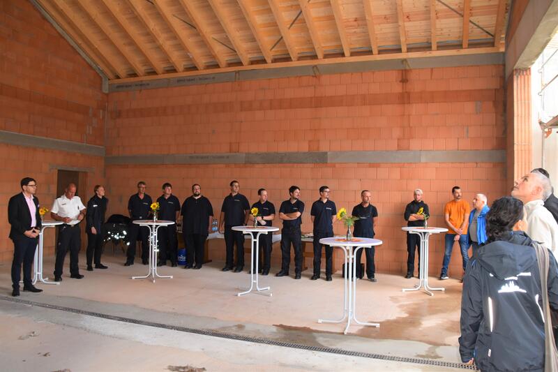 In Wollmesheim wurde jetzt Richtfest f&uuml;r das neue Feuerwehrhaus gefeiert. 