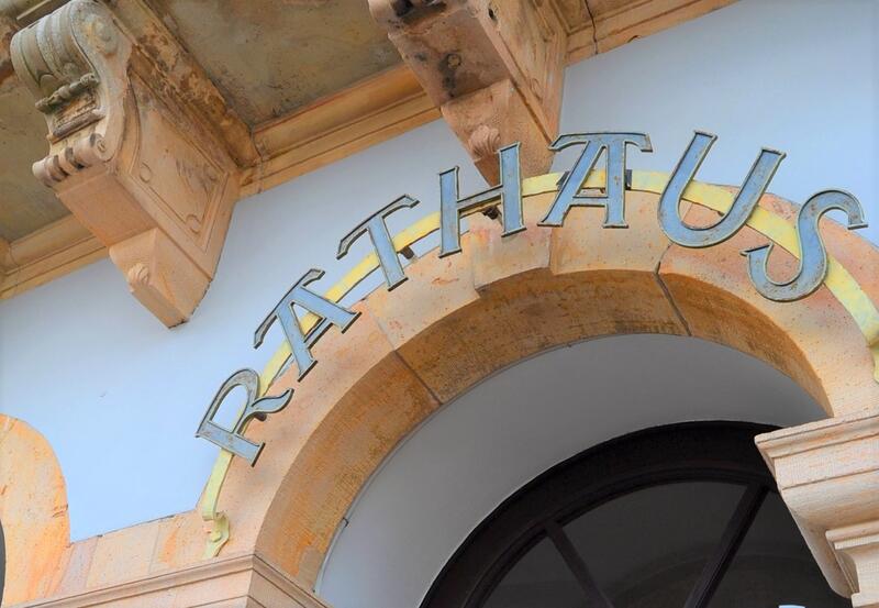 Die &Auml;mter und Abteilungen der Stadtverwaltung Landau im Rathaus und in den &uuml;brigen Dienstgeb&auml;uden sind am 17. November vormittags nicht erreichbar. 