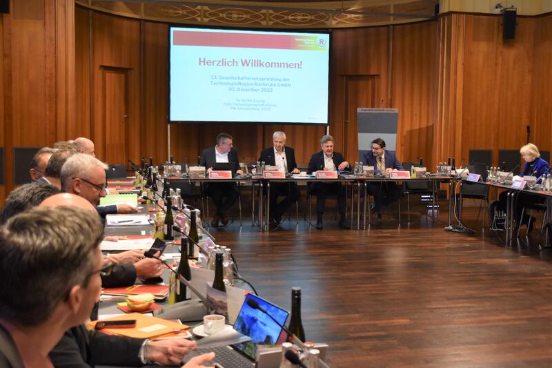 Die 13. Gesellschafterversammlung der TechnologieRegion Karlsruhe GmbH fand jetzt in Landau statt.