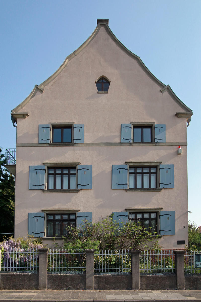 Musikalische Goetheparkplaudereien in Erinnerung an Marie Strieffler: Das Mittelgeschoss des ehemaligen Wohnhauses der Familie Strieffler ist heute der Pr&auml;sentation von j&auml;hrlich zwei bis drei Wechselausstellungen vorbehalten.