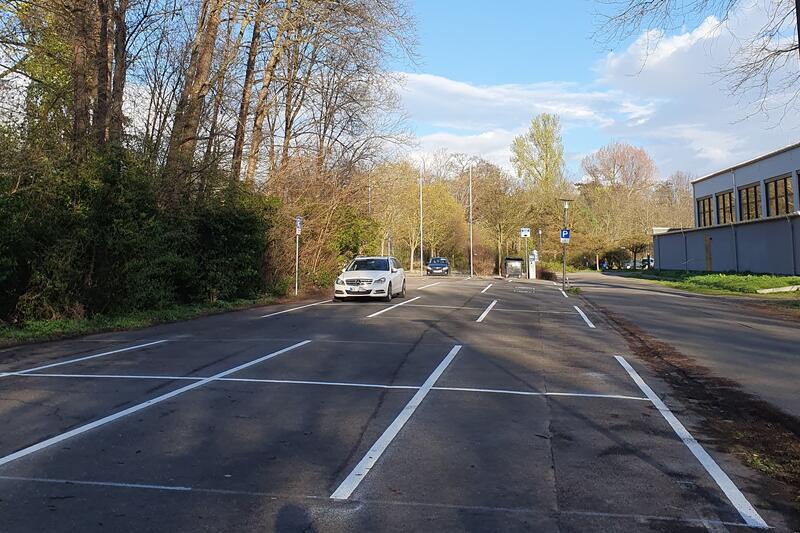 Am Sportzentrum West entstehen kostenfreie Kurzzeitparkpl&auml;tze f&uuml;r Sportlerinnen und Sportler. 