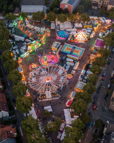 Bild vergr&ouml;&szlig;ern: Von Samstag, 12. September, bis Sonntag, 20. September, findet auf dem Alten Me&szlig;platz der 133. Landauer Herbstmarkt statt.