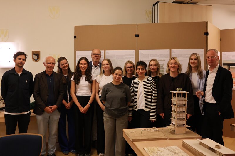 Architektur-Studierende der Universit&auml;t Stuttgart zeigten jetzt kreative Entw&uuml;rfe f&uuml;r neue Produktionshallen und Aussiedlungen in der Weinregion rund um Landau. 