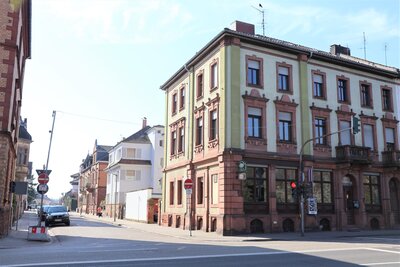 Bild vergr&ouml;&szlig;ern: An der Einm&uuml;ndung der Ludowicistra&szlig;e in die Rheinstra&szlig;e entsteht eine vollwertige Ampelanlage.