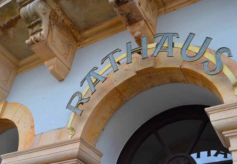 Die Stadtverwaltung Landau informiert &uuml;ber kurzfristige, au&szlig;erplanm&auml;&szlig;ige &Auml;nderungen der Erreichbarkeit in Standesamt und B&uuml;rgerb&uuml;ro im Rathaus.