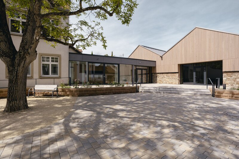 Das Dorfgemeinschaftshaus im Landauer Stadtdorf M&ouml;rzheim ist eines von zwei kommunalen Projekten, die in diesem Jahr beim Tag der Architektur mit dabei sind.