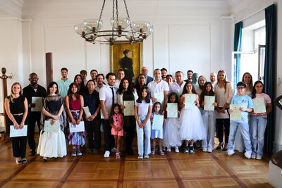 Bild vergr&ouml;&szlig;ern: 34 Menschen erhielten jetzt im Landauer Rathaus die deutsche Staatsb&uuml;rgerschaft.