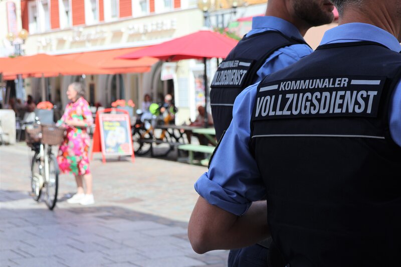 Die Stadt Landau hat k&uuml;rzlich ihre erste angek&uuml;ndigte Schwerpunktkontrolle in der Fu&szlig;g&auml;ngerzone durchgef&uuml;hrt. 