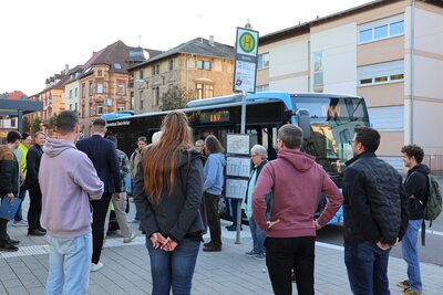 Bild vergr&ouml;&szlig;ern: F&uuml;r die Mitglieder des Ausschusses f&uuml;r Mobilit&auml;t und &Ouml;PNV der Stadt Landau stand jetzt ein etwas anderer Sitzungstermin auf dem Programm!