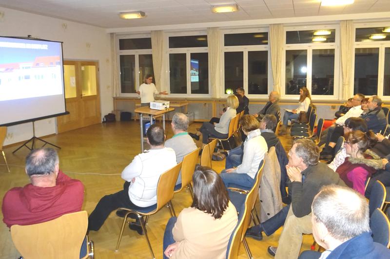 Das Thema &raquo;Wohnen im Alter im Dorf&laquo; stand im Mittelpunkt einer Informationsveranstaltung im Nu&szlig;dorfer Dorfgemeinschaftshaus. 