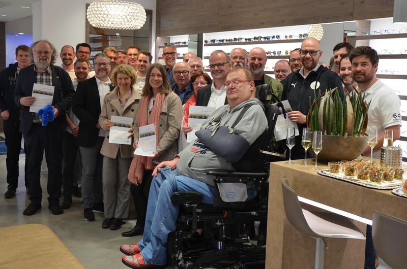 Insgesamt 14.200 Euro wurden aus dem Erl&ouml;s des elften &raquo;Landauer Adventskalender&laquo; durch die Mitglieder des Round Table 64 S&uuml;dpfalz e.V. ausgesch&uuml;ttet. 