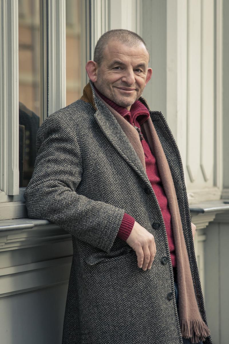 Multitalent Dominque Horwitz kommt am Donnerstag, 18. Oktober, mit seiner Gainsbourg-Hommage &raquo;Je t'aime&laquo; nach Landau. 