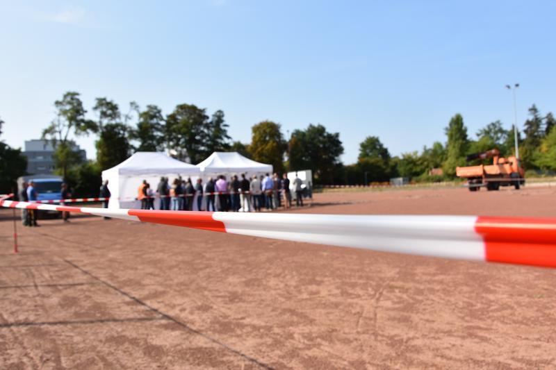 Neben der Daueraufgabe Schulmodernisierung, der geplanten Erweiterung mehrerer Grundschulen und der Schaffung von zus&auml;tzlichem, bezahlbaren Wohnraum betreut das GML den Bau der Sporthalle West, der mit dem Spatenstich im August begonnen hat. 