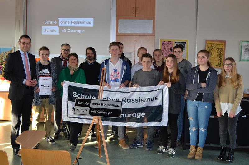 Am diesj&auml;hrigen Tag des Gedenkens an die Opfer des Nationalsozialismus hat nach dem Otto-Hahn-Gymnasium, der Berufsbildenden Schule Jugendwerk St. Josef und dem Eduard-Spranger-Gymnasium mit dem Max-Slevogt-Gymnasium die vierte Schule der Stadt Landau den