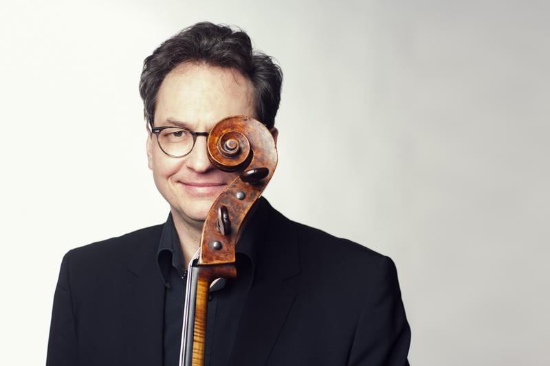 Prof. Alexander H&uuml;lshoff, seit zehn Jahren k&uuml;nstlerischer Leiter der Landauer Meisterkonzerte. 