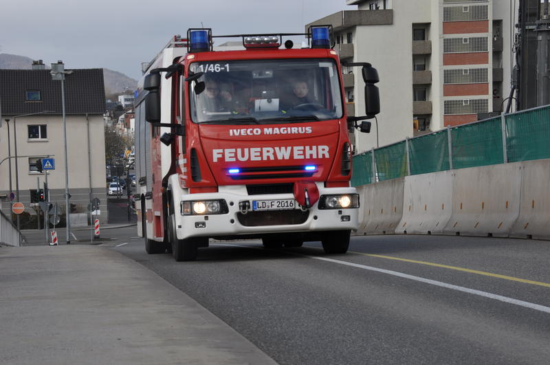 Freie Fahrt: Feuerwehr und DRK k&ouml;nnen die Horstbr&uuml;cke dank einer speziellen Vorrangschaltung im Notfall jederzeit passieren.