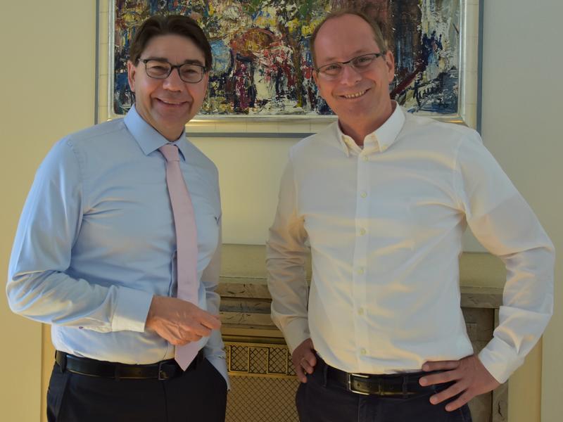St&auml;dtetagvorsitzender und OB Thomas Hirsch (l.) empfing jetzt den designierten rheinland-pf&auml;lzischen CDU-Generalsekret&auml;r Gerd Schreiner im Landauer Rathaus. 