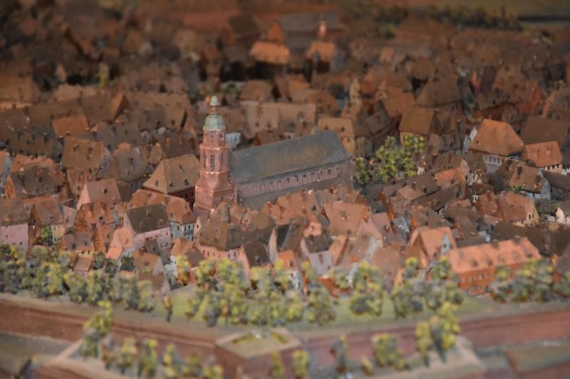 Ein Blick auf das &raquo;alte Landau&laquo;: Das Museum f&uuml;r Stadtgeschichte in der Maximilianstra&szlig;e informiert anschaulich &uuml;ber Landaus Geschichte - unter anderem anhand eines historischen Festungsmodells. 