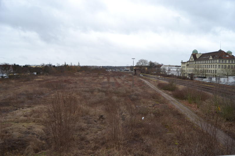 Das Areal des ehemaligen G&uuml;terbahnhofs in Landau ist mit Quecksilber belastet. Eine akute Gefahr f&uuml;r Mensch und Umwelt bestehe aber nicht, teilt die Stadtverwaltung mit.