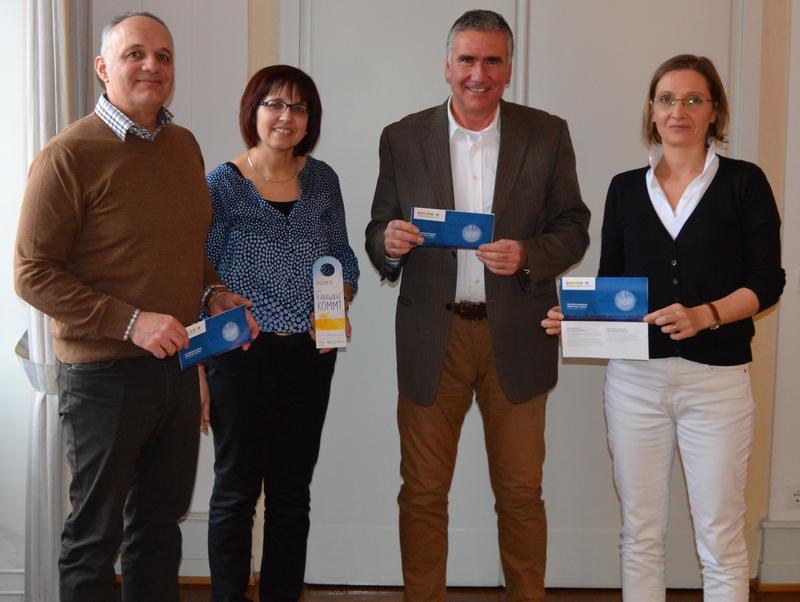 Beigeordneter und Umweltdezernent Rudi Klemm (2.v.r.) gemeinsam mit der st&auml;dtischen Ansprechpartnerin Annette Liebel (2.v.l.), Isa Scholtissek von der Energieagentur Rheinland-Pfalz (r.) und Energieberater Carlo Urbano (l.) bei der Vorstellung der Energie