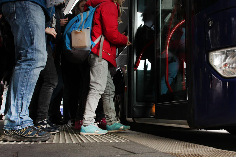 Ein kostenloser Busshuttle, der im 20-Minuten-Takt auf dem Altstadtring verkehrt, ist das Herz des Ma&szlig;nahmenpakets zur Landauer Innenstadtmobilit&auml;t.