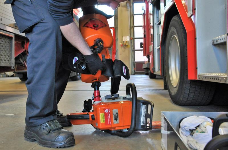 Die &raquo;Bufdis&laquo; der Abteilung Brand- und Katastrophenschutz d&uuml;rfen flei&szlig;ig bei der Freiwilligen Feuerwehr Landau mithelfen. 