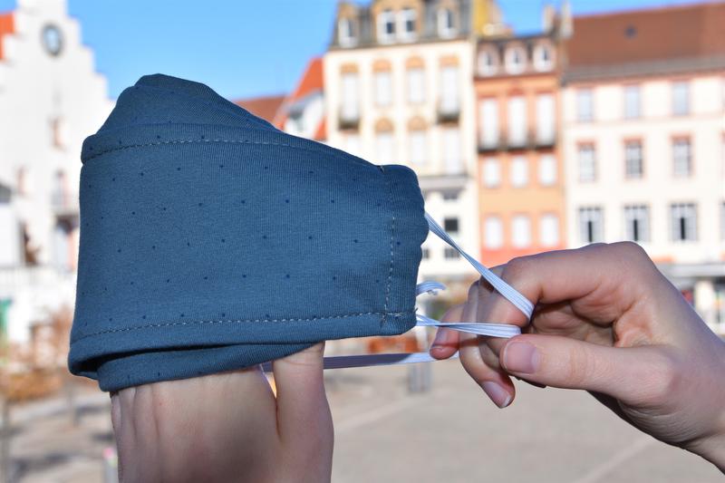 Das Land Rheinland-Pfalz f&uuml;hrt eine Maskenpflicht ein.