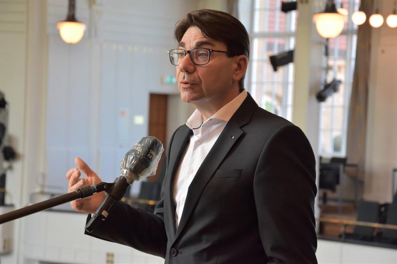 OB Hirsch hat sich in der Vergangenheit immer wieder f&uuml;r die Kreisfreiheit der Stadt Landau stark gemacht. 