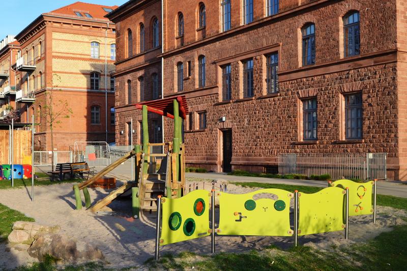 Die kommunale Kita &raquo;Wilde 13&laquo; in der Cornichonstra&szlig;e, eine von insgesamt 32 Kitas in Landau. Bis zum Jahr 2020 sollen neben der Wiederinbetriebnahme der Kita Nordring und der Er&ouml;ffnung der Kita S&uuml;d voraussichtlich zehn weitere Kita-Gruppen geschaffen werd