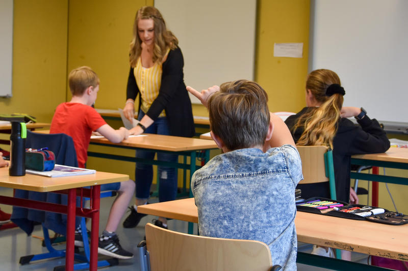 Lernen in der Ferienzeit: Mehr als 270 Kinder werden in der Sommerschule RLP in Landau aktuell fit f&uuml;r das neue Schuljahr gemacht. 