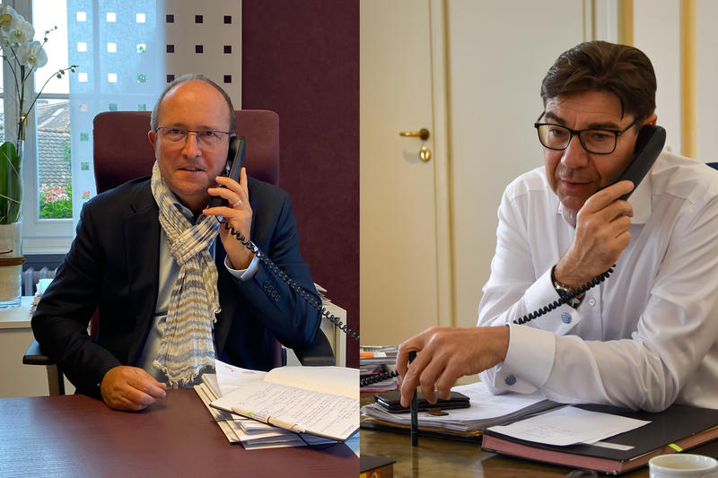 Auch in Corona-Zeiten eng verbunden: Das j&uuml;ngste &raquo;Zusammentreffen&laquo; von Landaus OB Thomas Hirsch (r.) und Hagenaus B&uuml;rgermeister Claude Sturni (l.) fand jetzt telefonisch statt. 