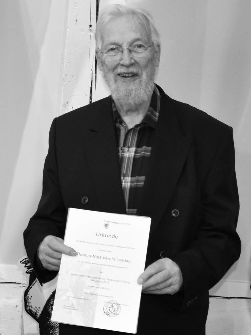 Der Vorsitzende des Landauer Thomas-Nast-Vereins, Hubert Lehmann, bei der Verleihung des Kunst- und Kulturpreises der Dr. Feldbausch-Stiftung im Jahr 2018. 