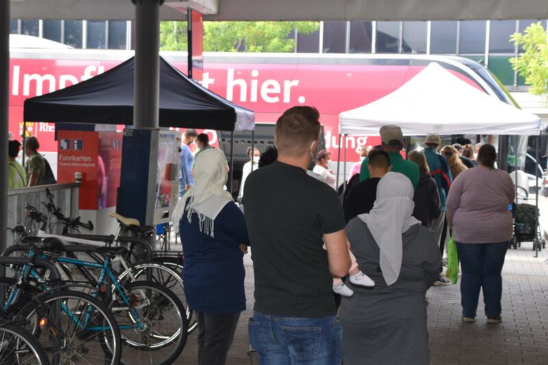 Die Impfbusse des Landes machen in den kommenden Wochen gleich viermal in Landau Station. 