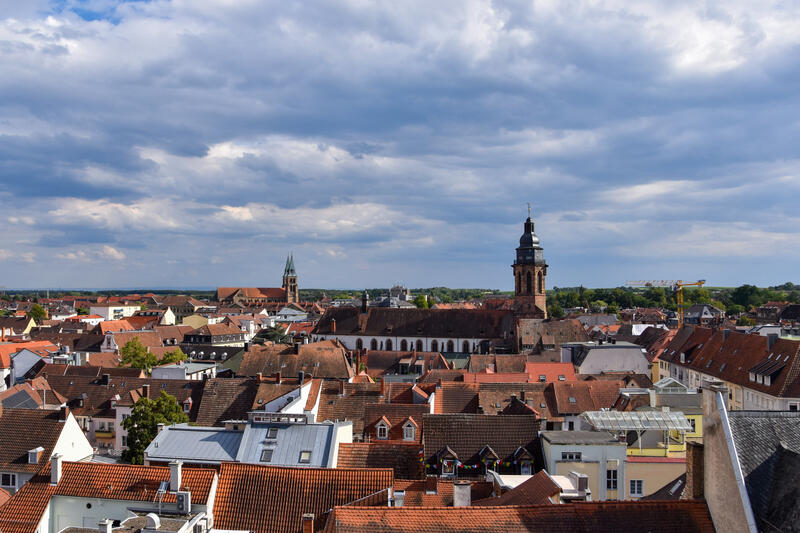 Wie leben die Menschen in Landau? F&uuml;r die Befragungen im Rahmen des Zensus 2022 sucht die Stadtverwaltung Erhebungsbeauftragte. 