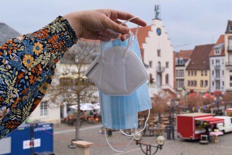 Ab Sonntag gilt in Rheinland-Pfalz in vielen Bereichen keine Maskenpflicht mehr. 
