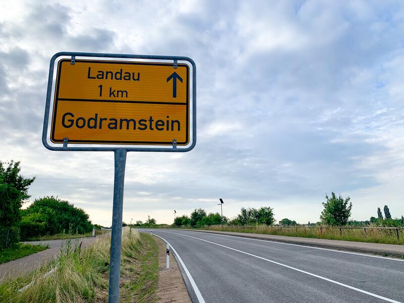 Freie Fahrt: Am Donnerstag, 30. Juni, endet die Sperrung der K 13 zwischen Landau und Godramstein. 